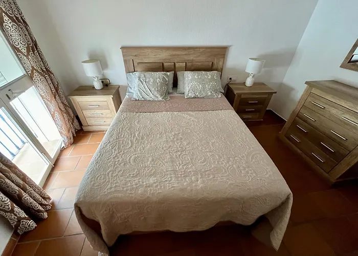 Apartamento En El Casco Historico, A 5 Min Playa.